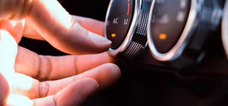 Czy zimą używać klimatyzację w samochodzie?